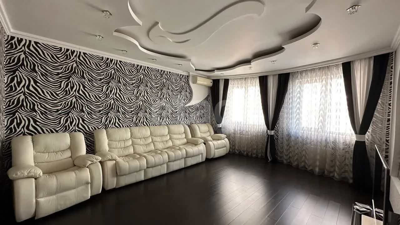 2-к квартира, 77.2м² (улица Монтажников, 12/1) - миниатюра 3