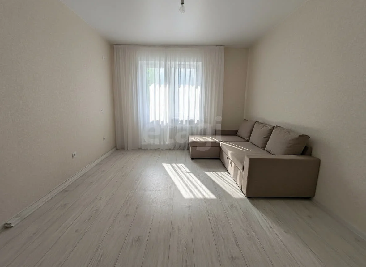 2-к квартира, 54.8м² (улица Генерал-лейтенанта Александра Сапрунова, 15) - миниатюра 2