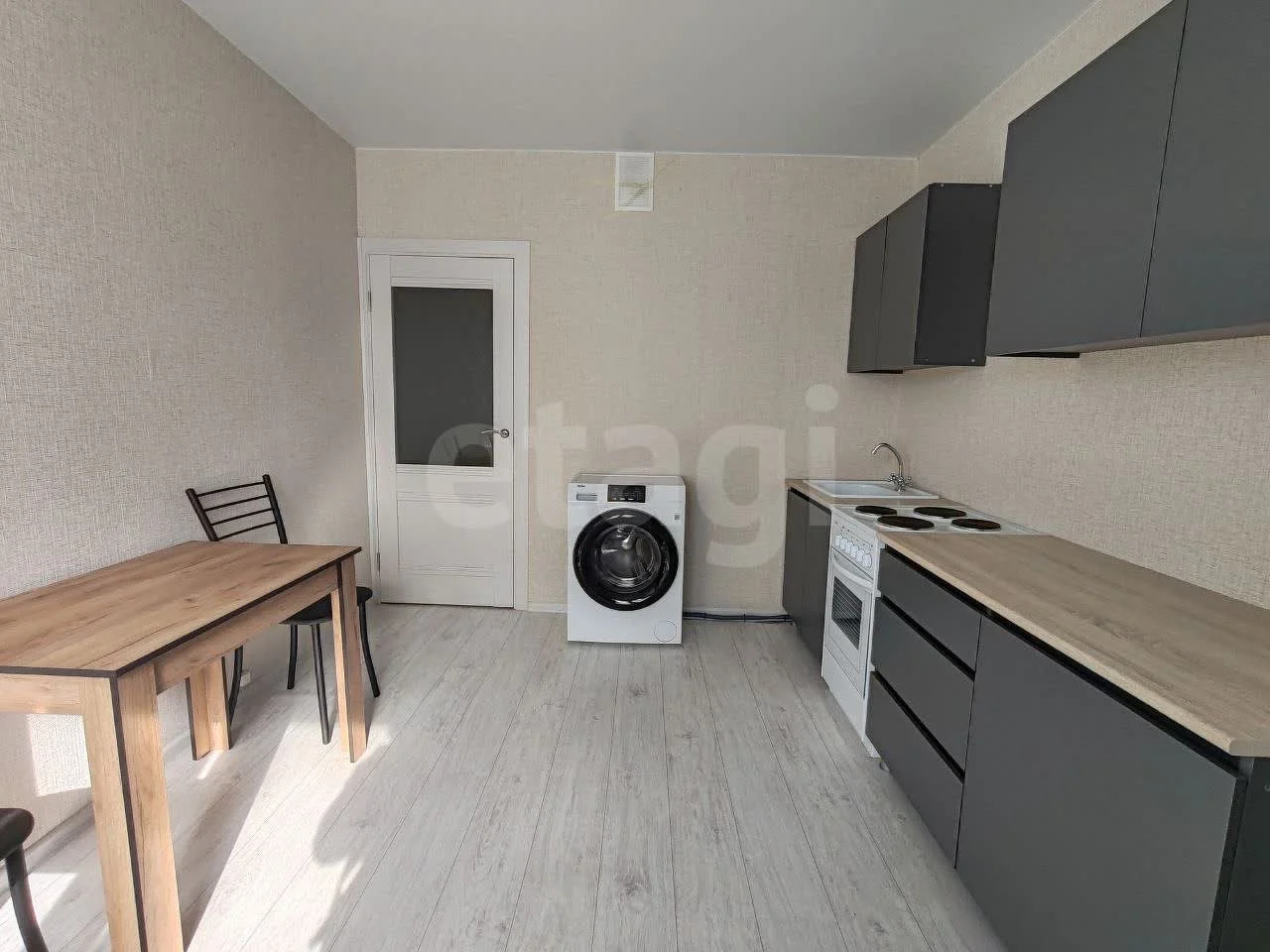 2-к квартира, 54.8м² (улица Генерал-лейтенанта Александра Сапрунова, 15) - миниатюра 5