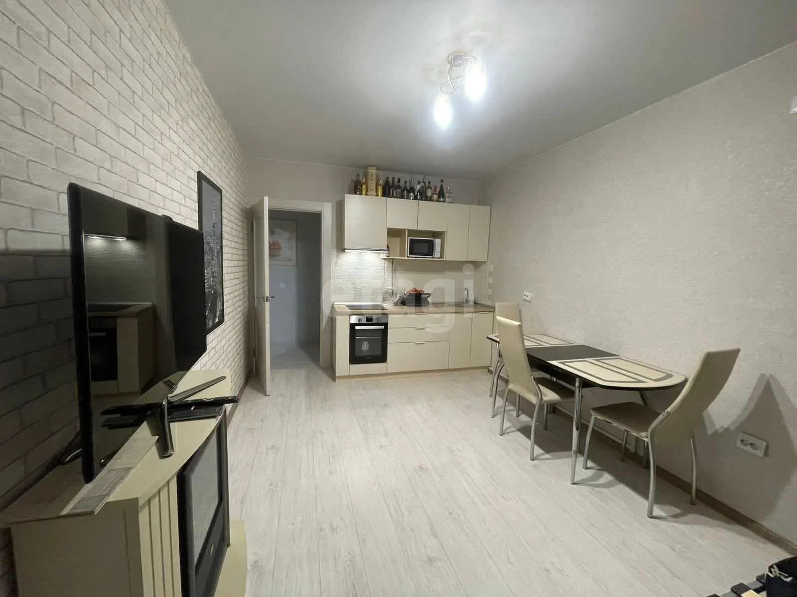 2-к квартира, 63.5м² (улица имени Героя Советского Союза Якова Кобзаря, 1) - изображение 1
