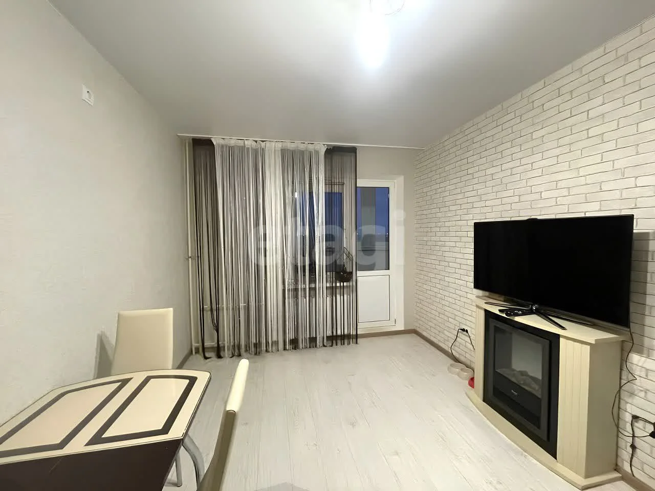 2-к квартира, 63.5м² (улица имени Героя Советского Союза Якова Кобзаря, 1) - миниатюра 2