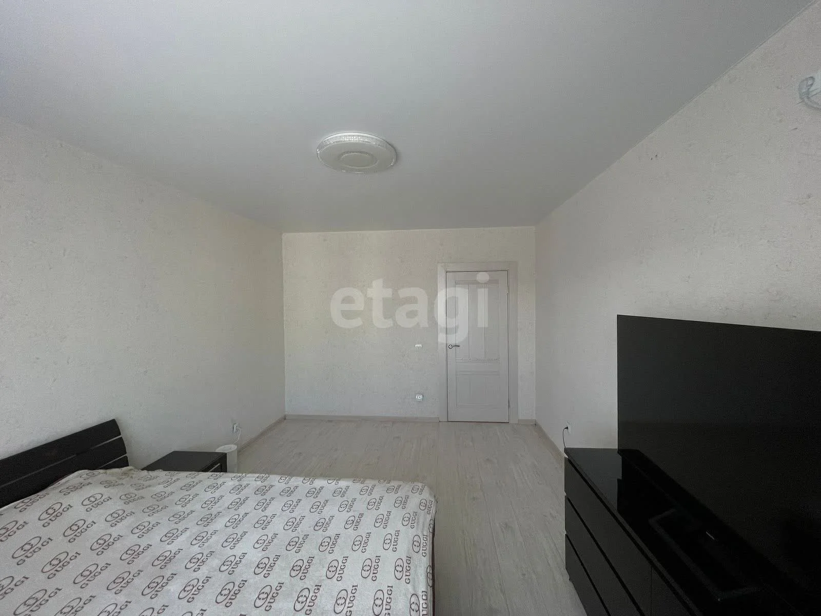 2-к квартира, 63.5м² (улица имени Героя Советского Союза Якова Кобзаря, 1) - миниатюра 3