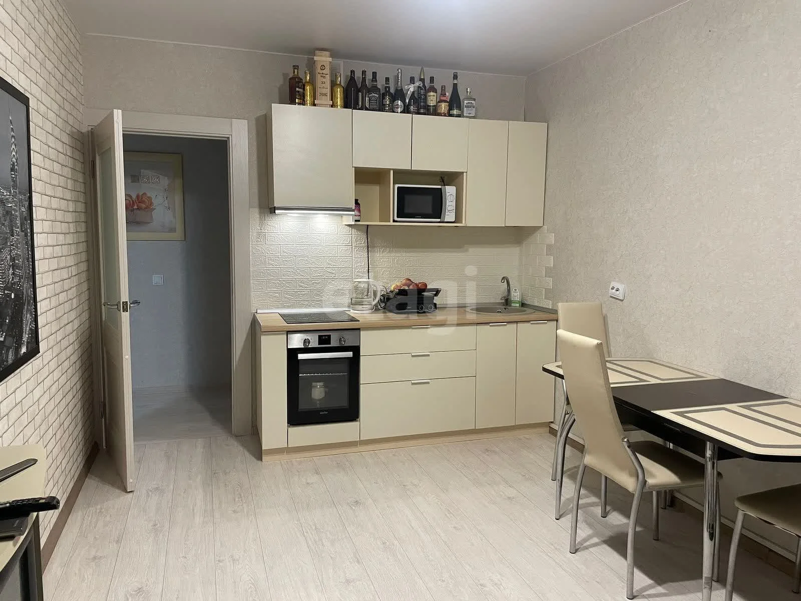 2-к квартира, 63.5м² (улица имени Героя Советского Союза Якова Кобзаря, 1) - миниатюра 4