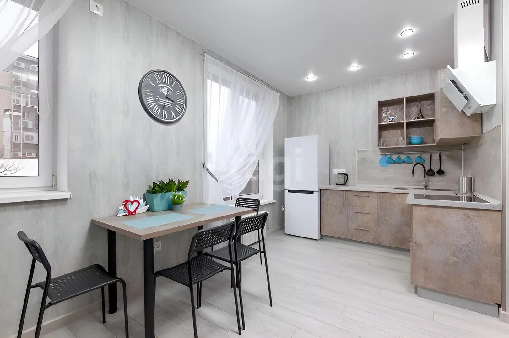 Студия, 30.6м² (улица Михаила Власова, 256) - миниатюра 2