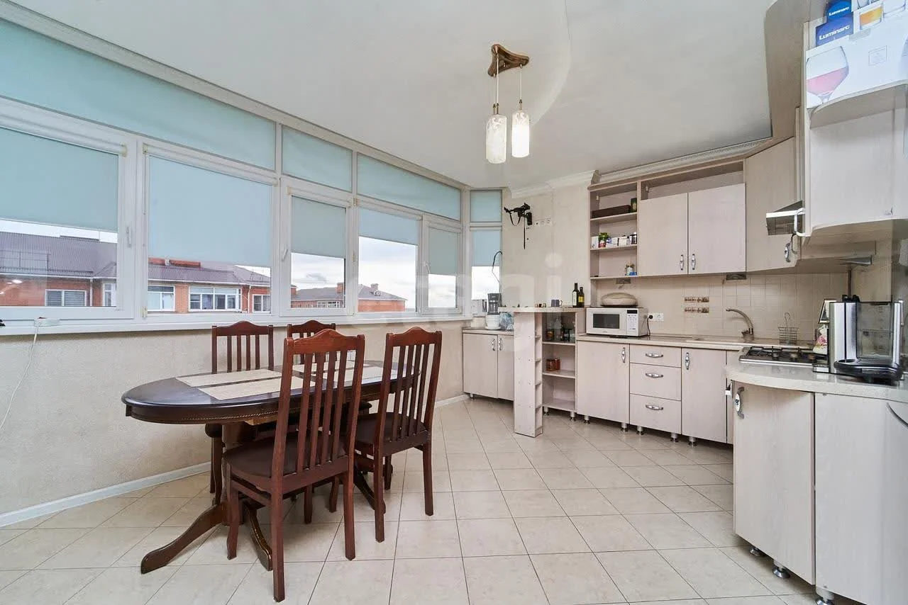 2-к квартира, 70м² (Космическая улица, 88/2к1) - миниатюра 2