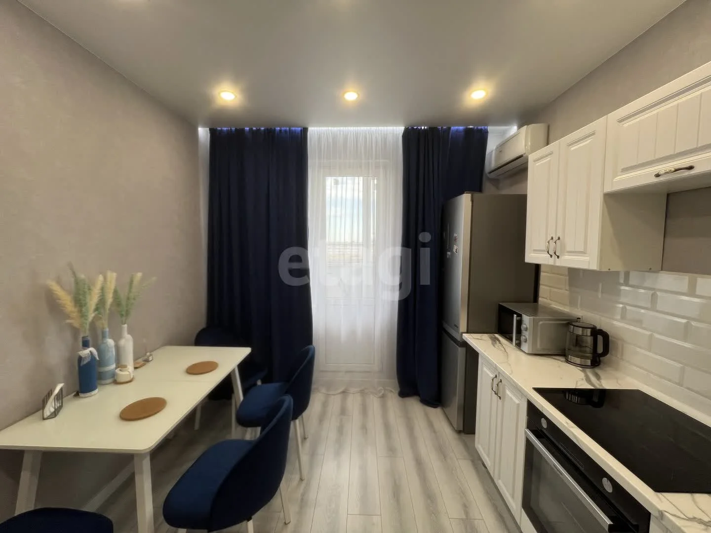 1-к квартира, 40м² (улица Краеведа Соловьёва, 6лит7) - миниатюра 2