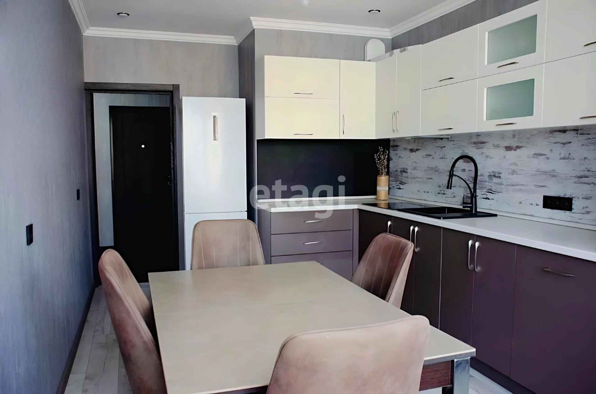 2-к квартира, 70.7м² (Бородинская улица, 137/1) - миниатюра 3