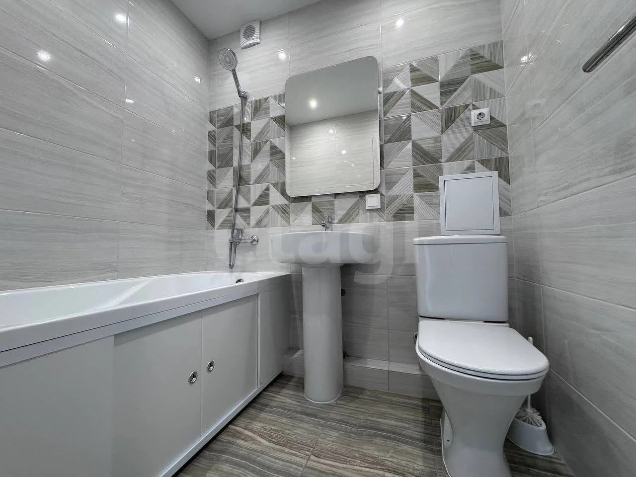 2-к квартира, 42.1м² (улица имени Тургенева, 112) - миниатюра 21