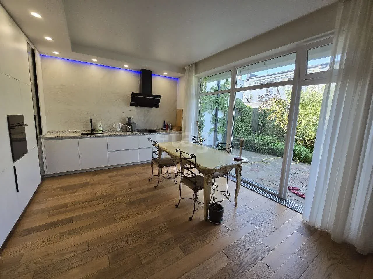 3-к квартира, 135.8м² (улица Вагнера, 7к1) - миниатюра 4