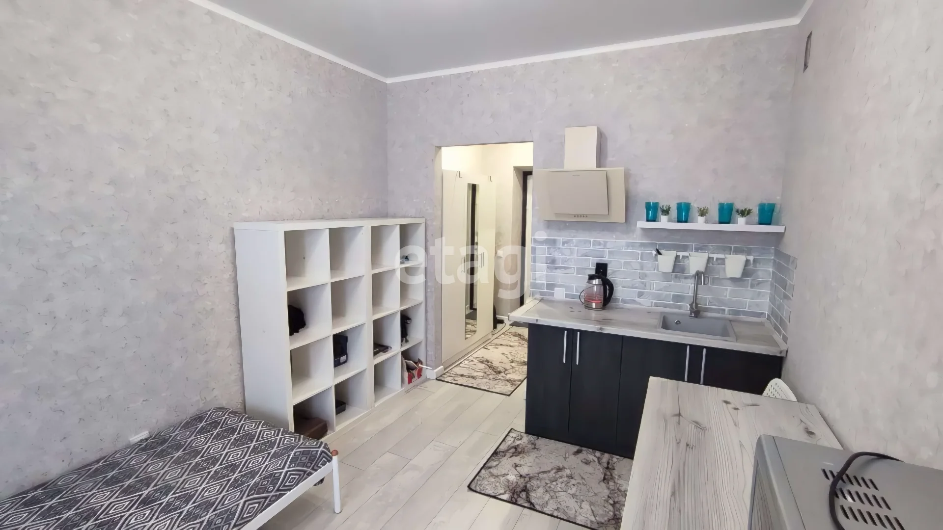 Студия, 17.6м² (улица Генерала Петрова, 43) - изображение 1