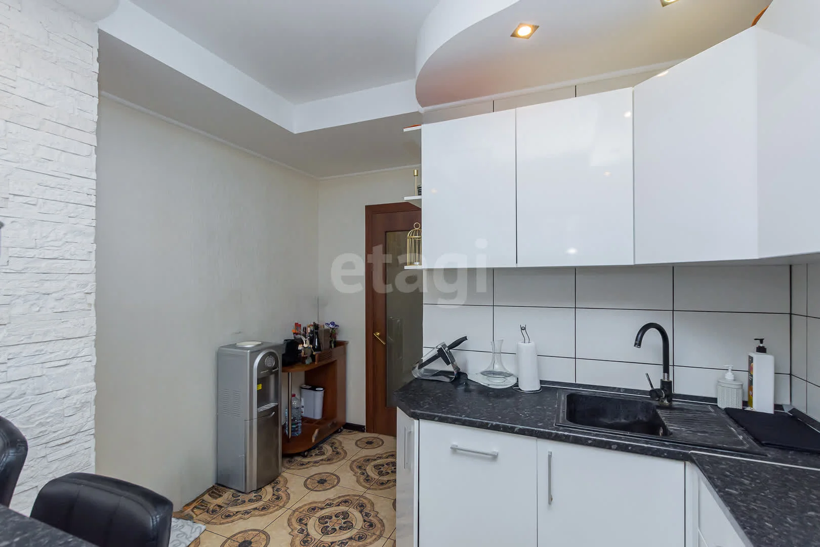 2-к квартира, 49.5м² (Гаражная улица, 77) - миниатюра 5