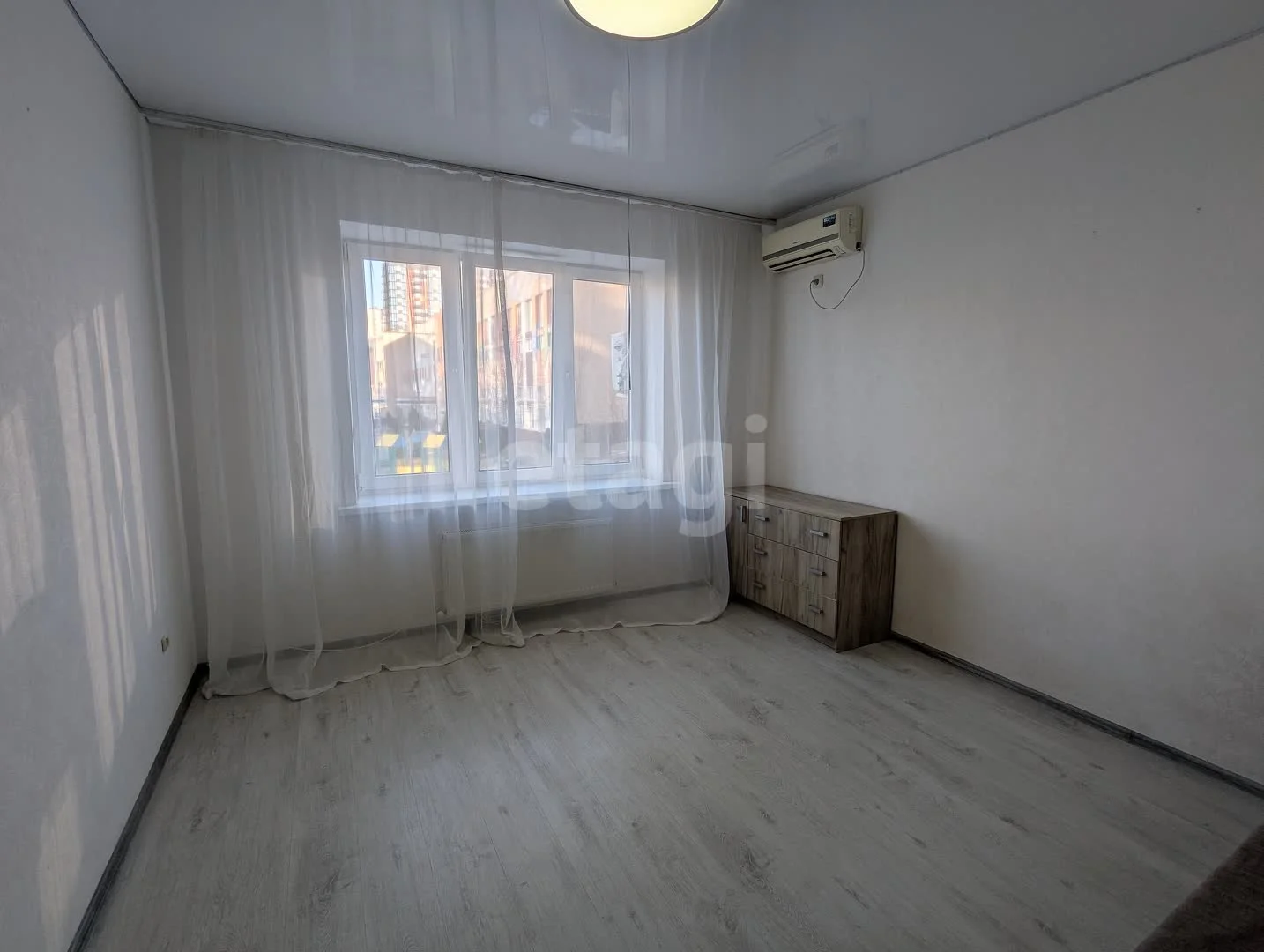 1-к квартира, 35.4м² (улица имени Героя Николая Шевелёва, 7) - миниатюра 5