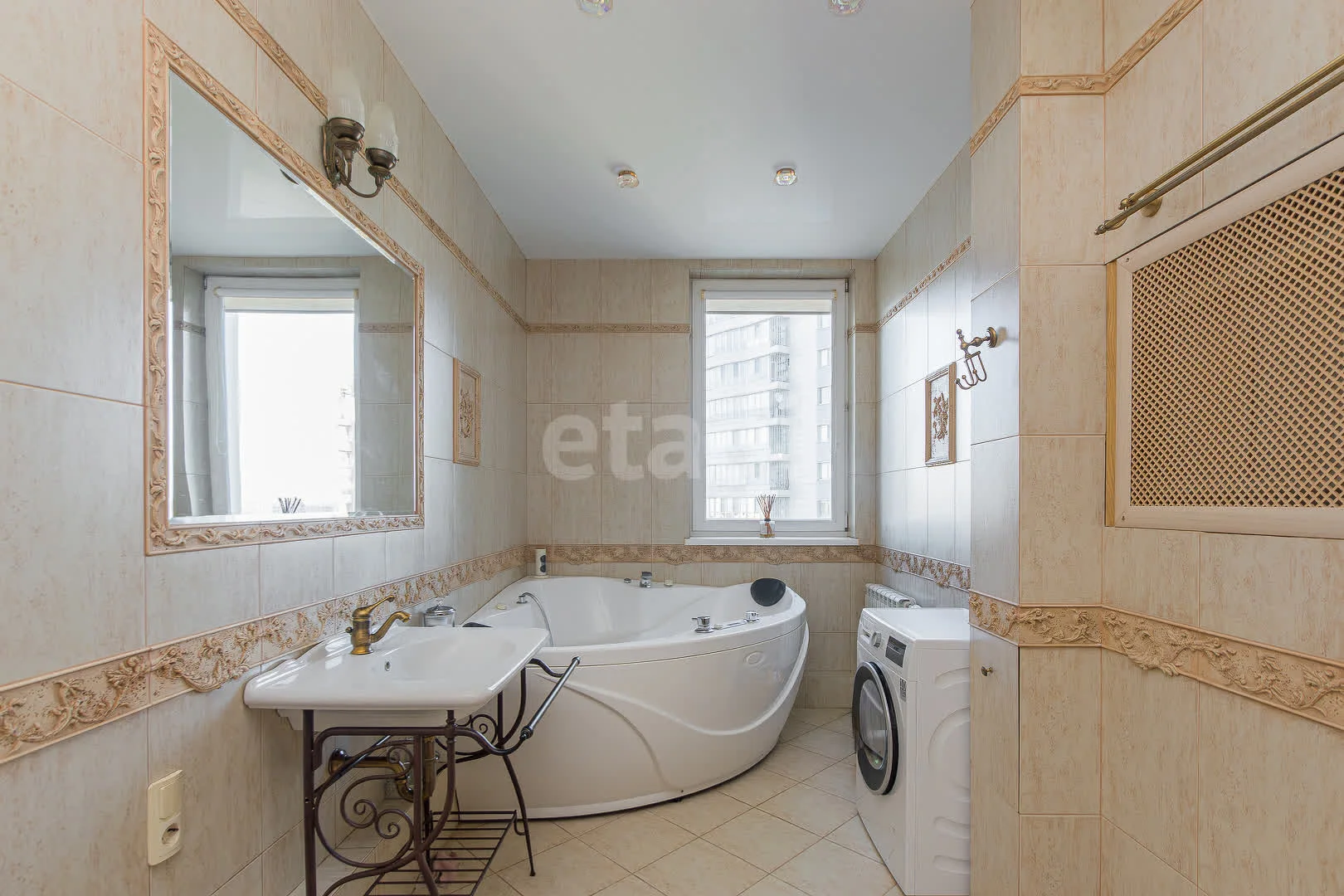 3-к квартира, 131м² (улица Кубанская Набережная, 37/11) - миниатюра 3