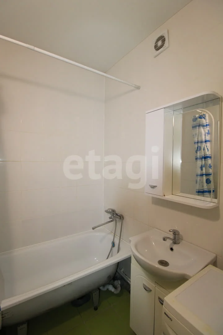 2-к квартира, 62м² (улица имени Сергея Есенина, 137) - миниатюра 7