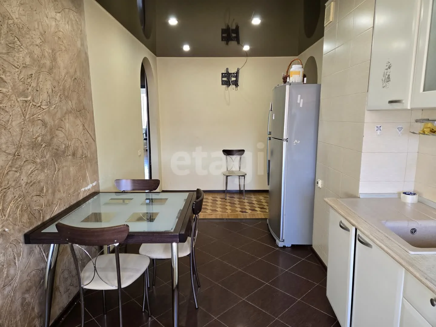 3-к квартира, 79.2м² (улица Фёдора Лузана, 14) - миниатюра 4
