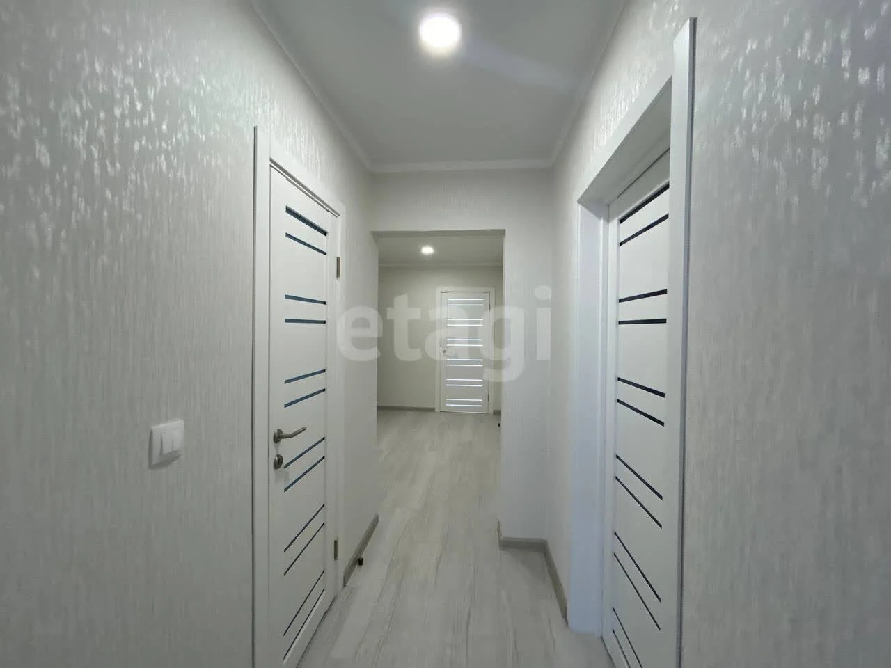 3-к квартира, 82.3м² (улица имени 40-летия Победы, 33/8) - миниатюра 7