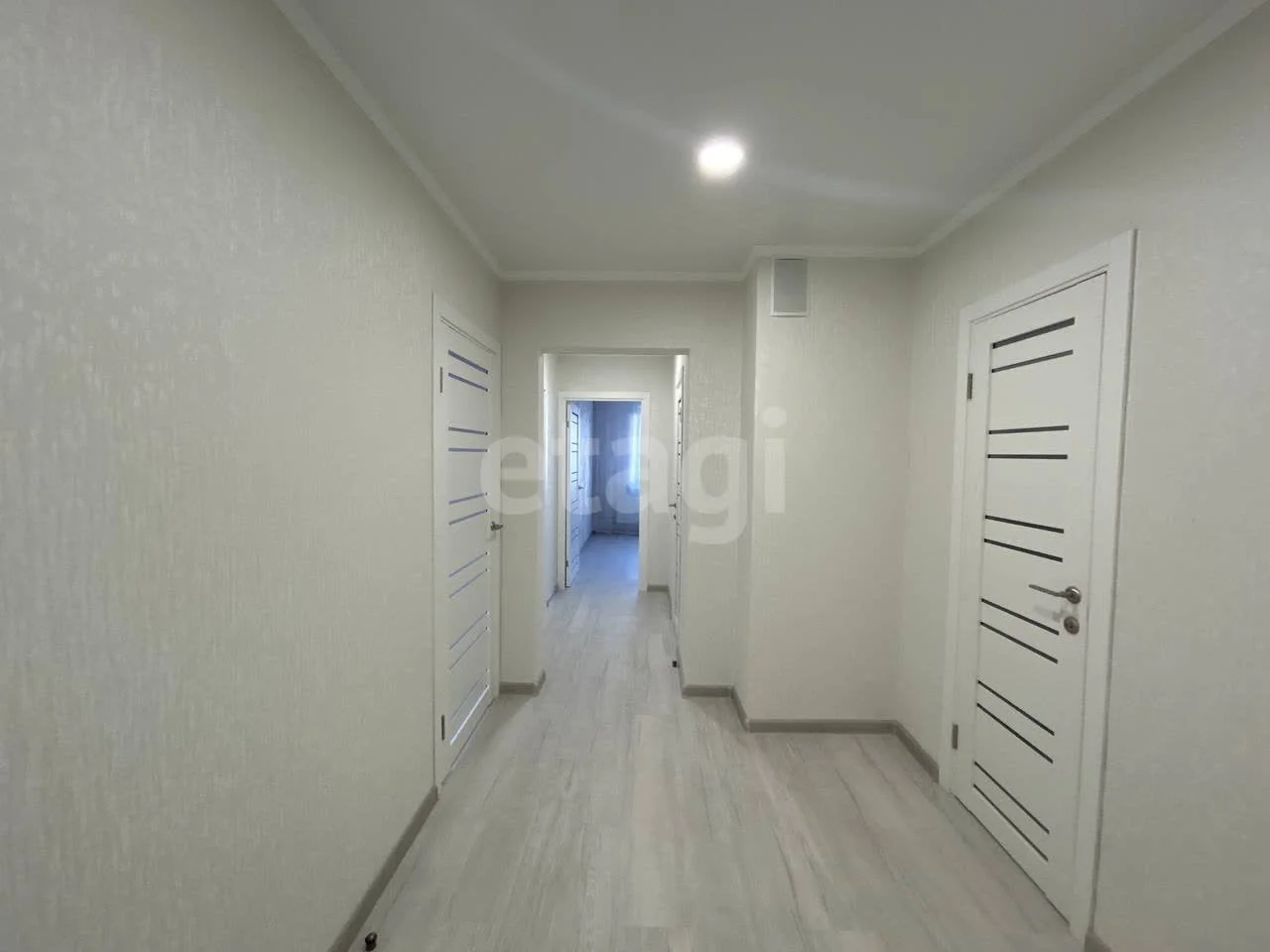 3-к квартира, 82.3м² (улица имени 40-летия Победы, 33/8) - миниатюра 8