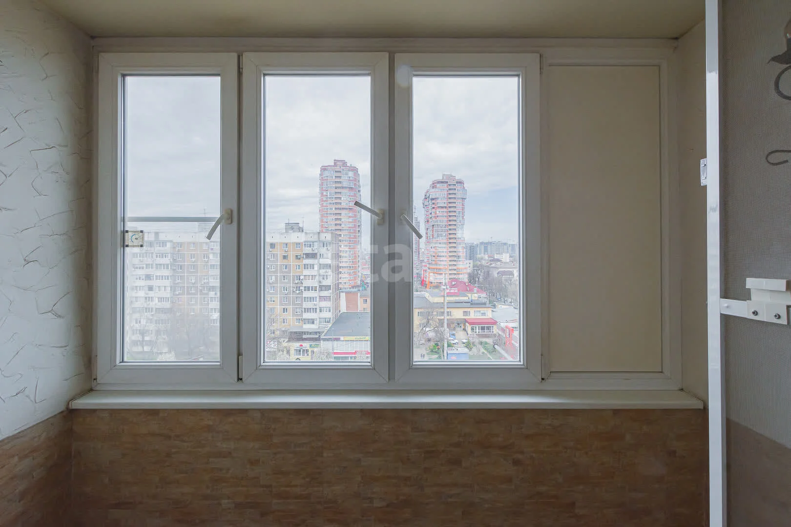3-к квартира, 62.8м² (Ставропольская улица, 184) - миниатюра 2