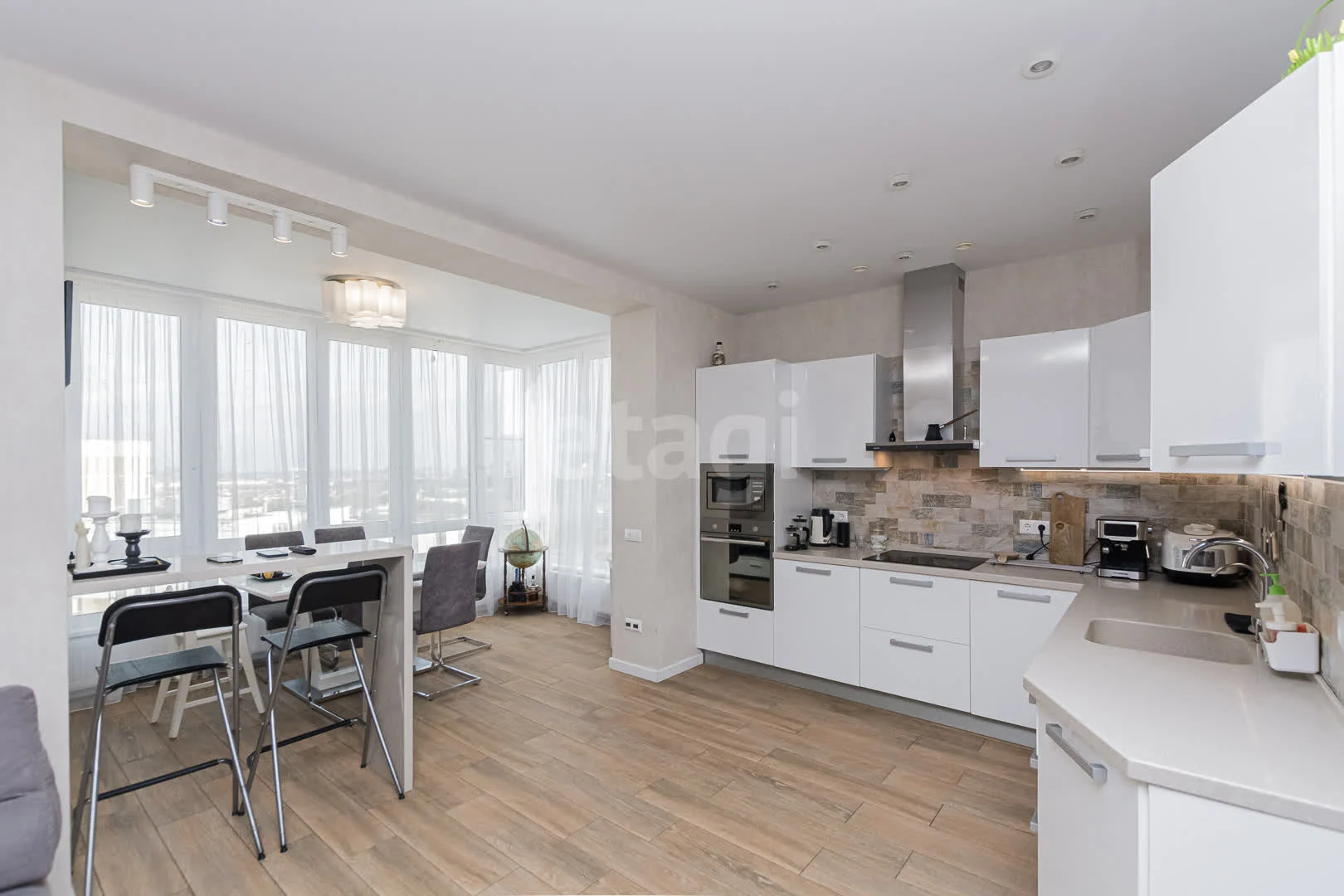 3-к квартира, 105.5м² (бульвар Клары Лучко, 14к1) - изображение 1