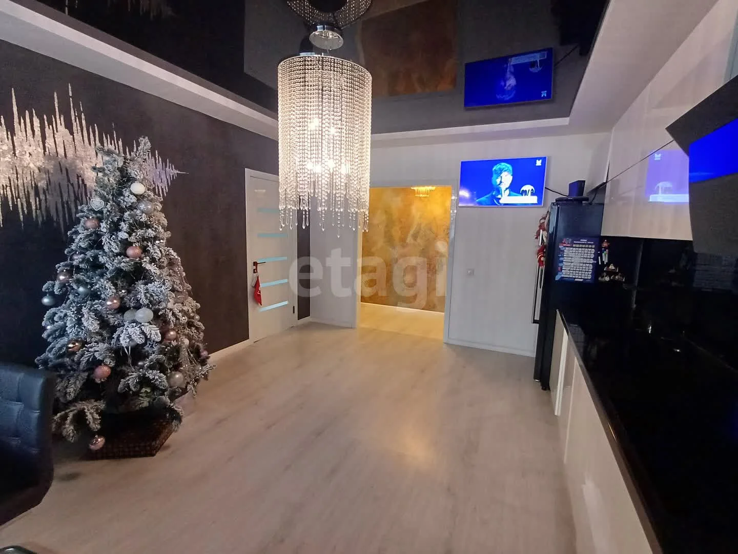 2-к квартира, 93м² (улица Будённого, 129) - миниатюра 3
