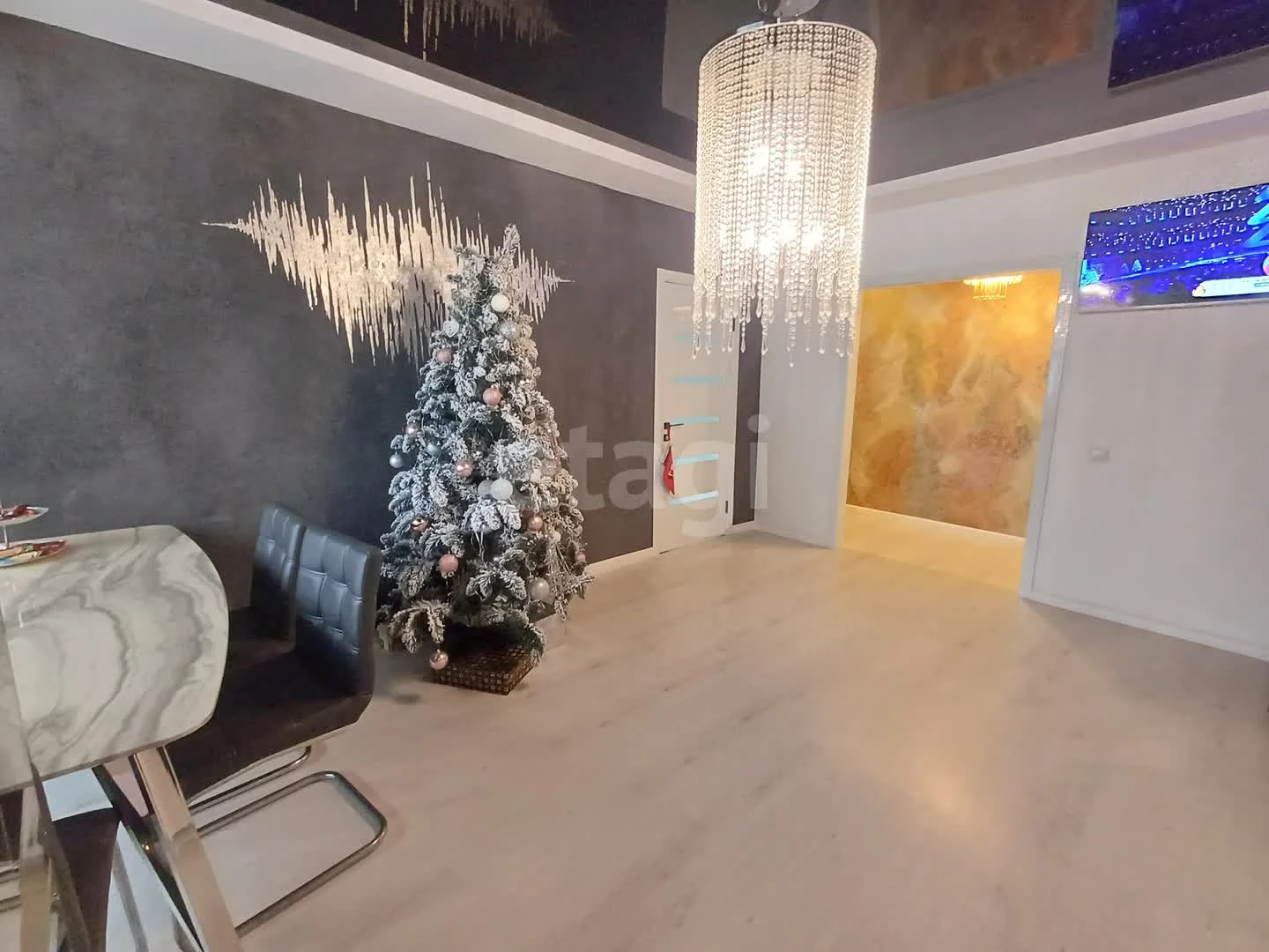 2-к квартира, 93м² (улица Будённого, 129) - миниатюра 6