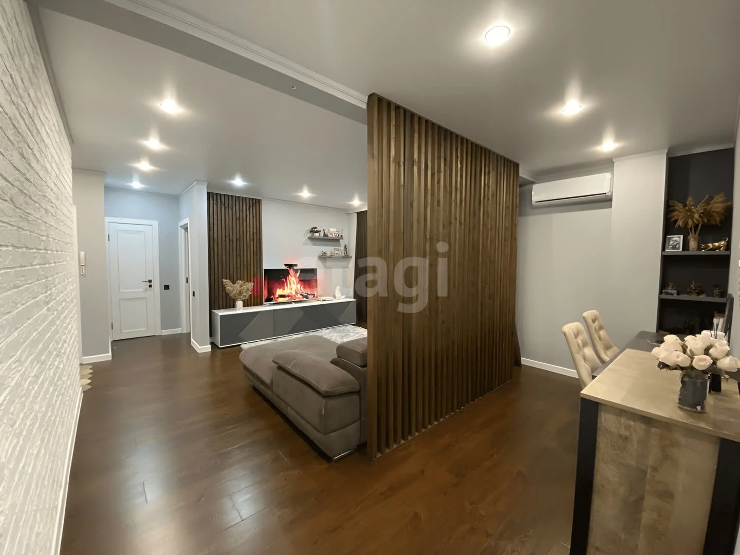 3-к квартира, 75.8м² (Античная улица, 2) - миниатюра 3