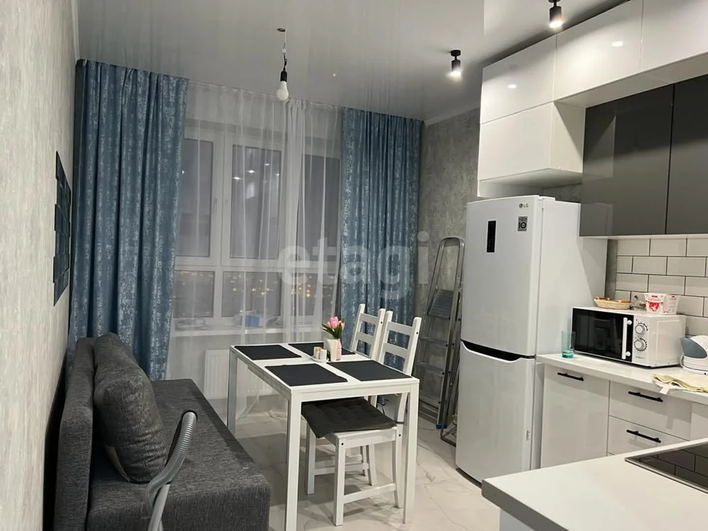 1-к квартира, 40м² (улица Дежнёва, 29/3) - изображение 1