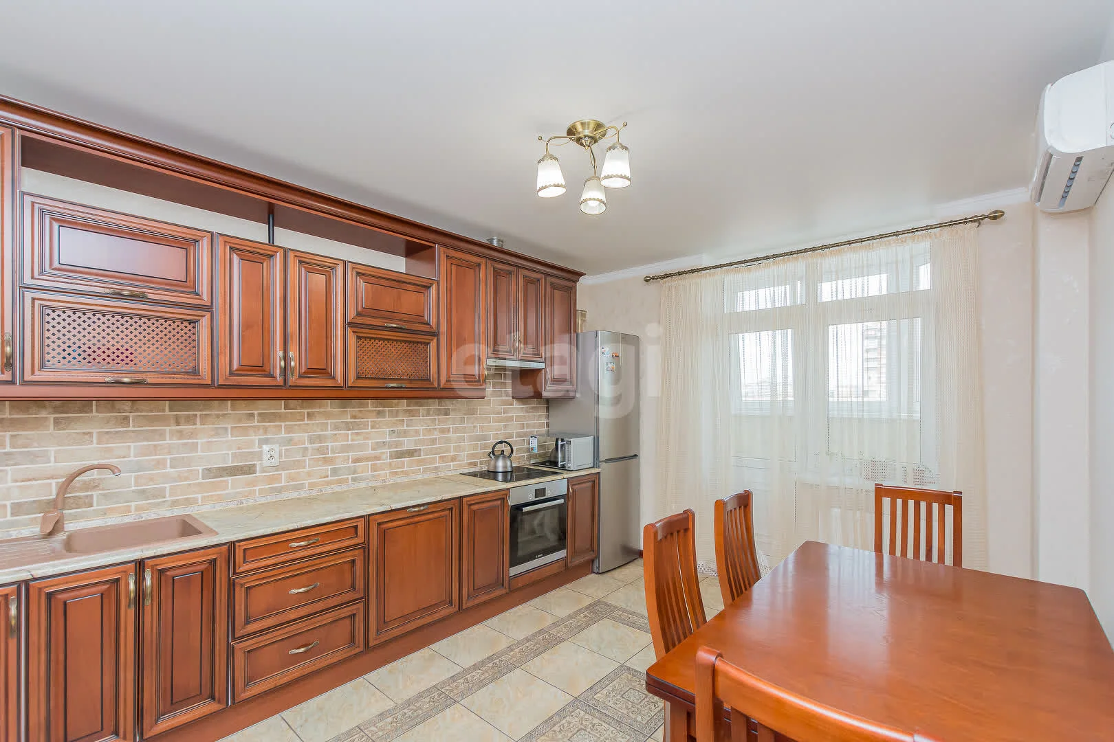 3-к квартира, 77.4м² (улица им. Героя Сарабеева В.И., 3) - миниатюра 2