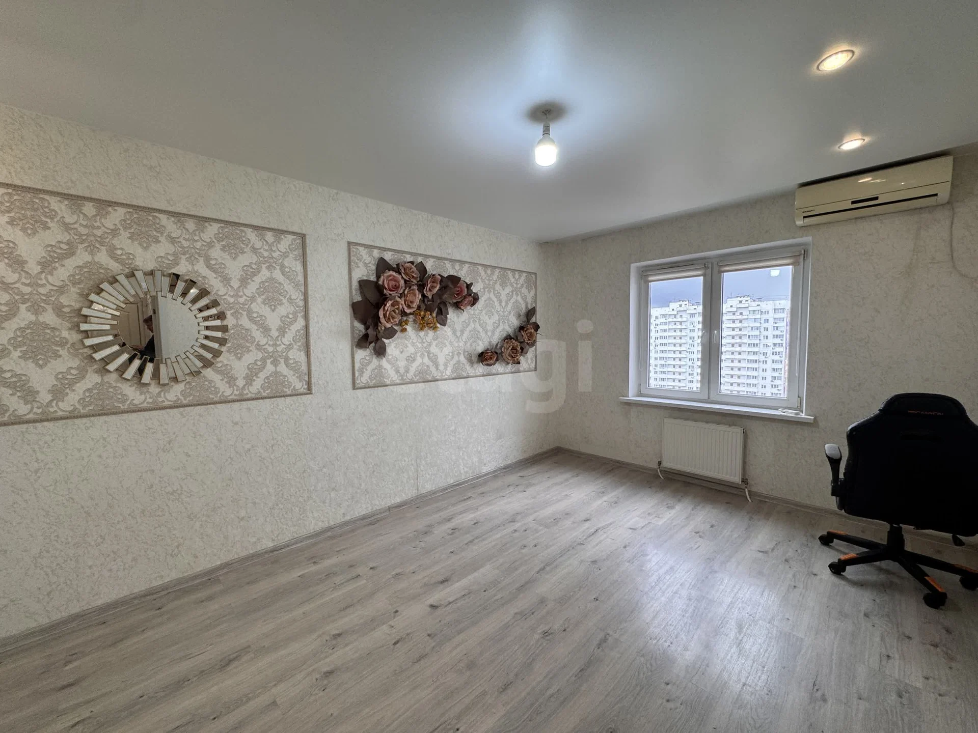2-к квартира, 52.8м² (улица им. Артюшкова В.Д., 15) - миниатюра 2