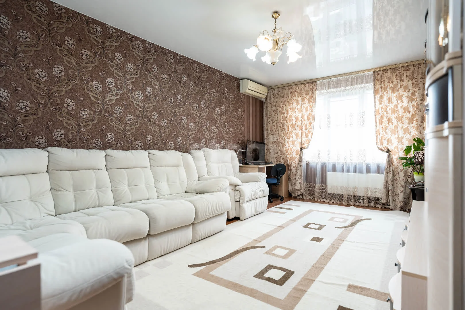2-к квартира, 67.4м² (улица Снесарева, 8) - изображение 1
