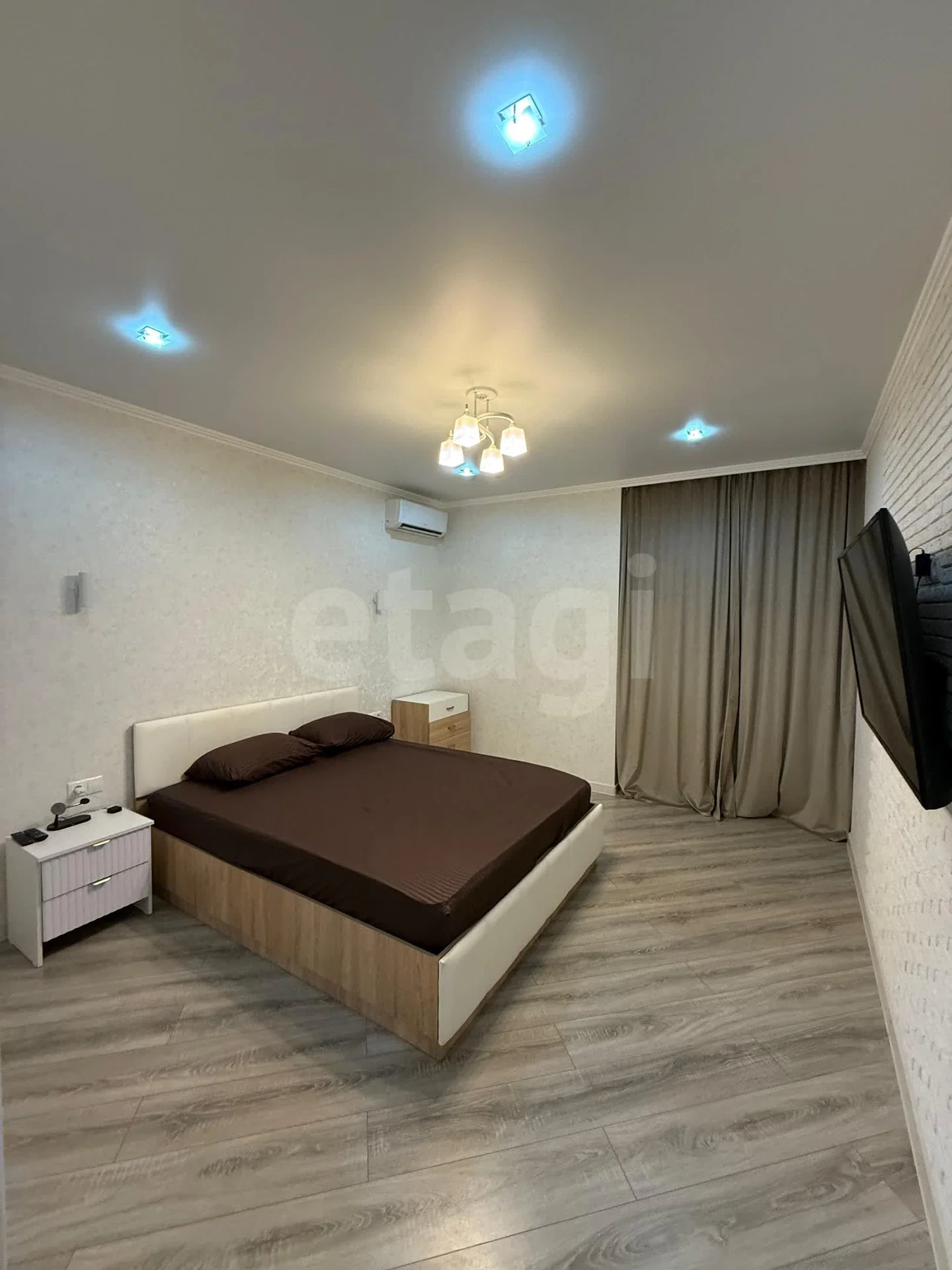 2-к квартира, 76м² (улица имени Сергея Есенина, 110/2) - миниатюра 2