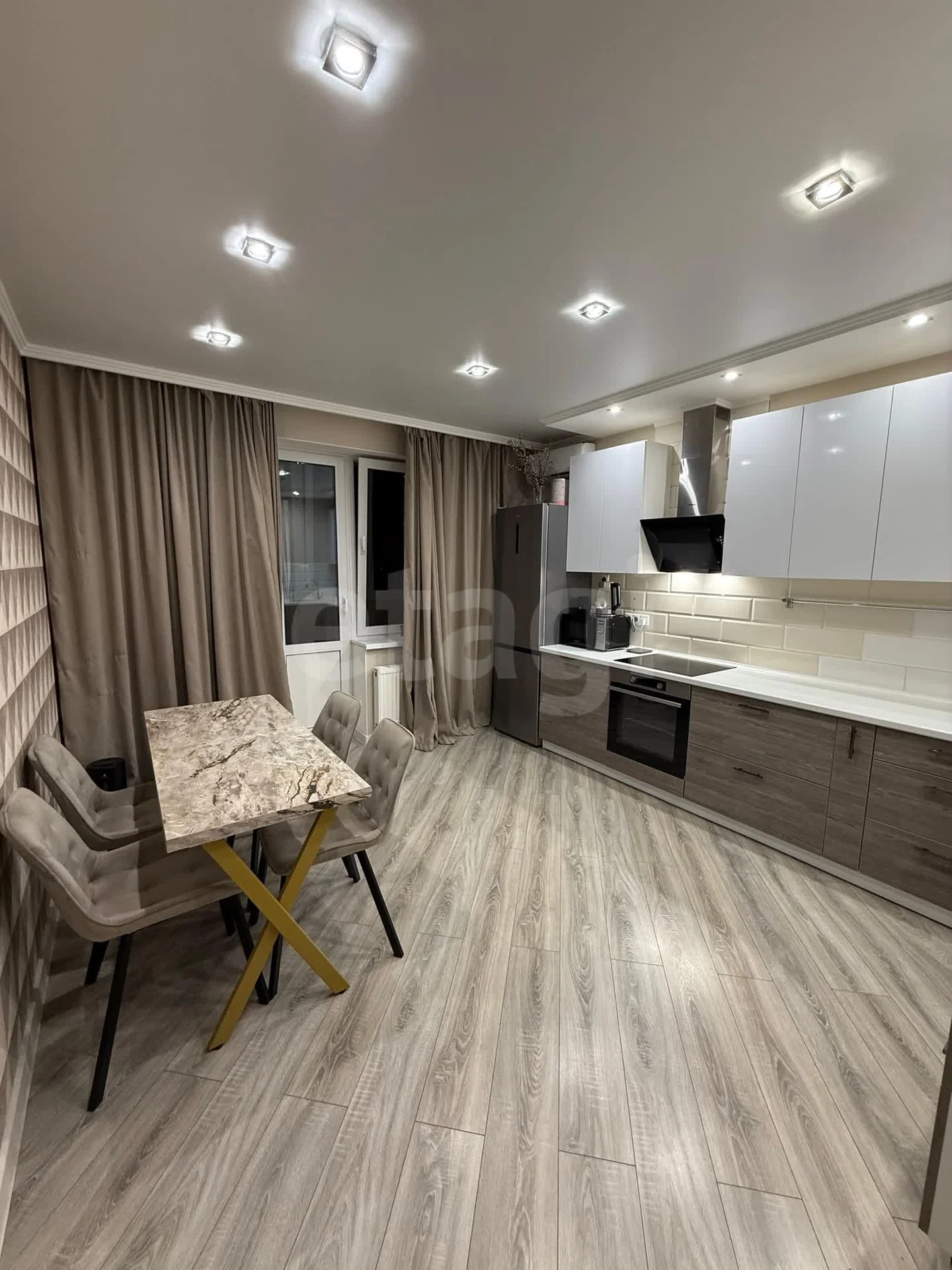 2-к квартира, 76м² (улица имени Сергея Есенина, 110/2) - миниатюра 5