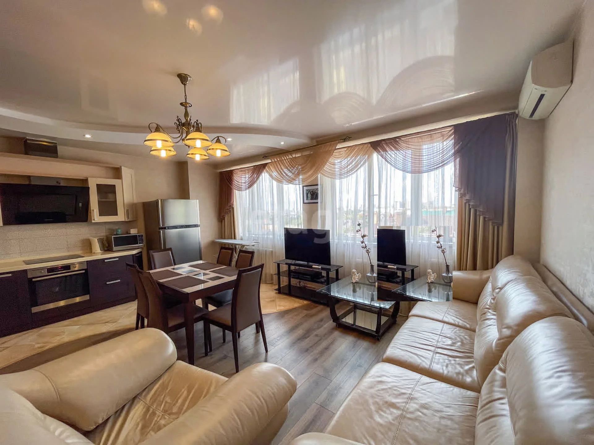 1-к квартира, 49.9м² (улица 1 Мая, 298) - миниатюра 2