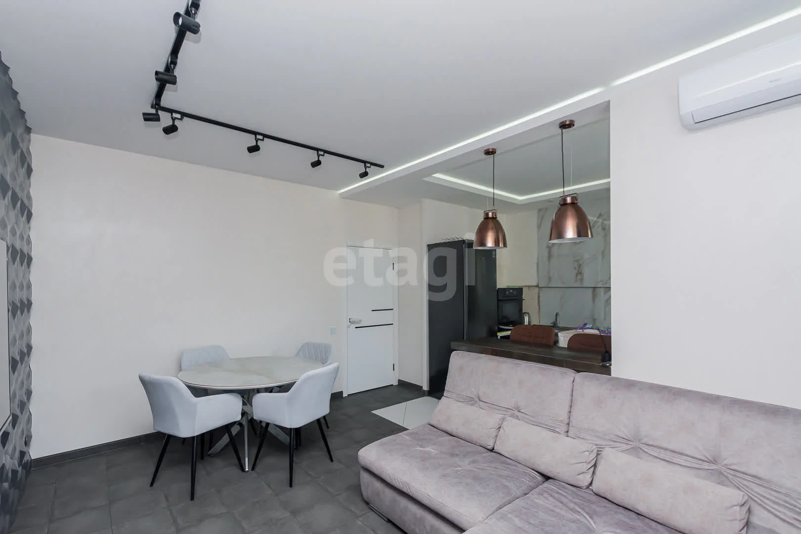 2-к квартира, 48.6м² (улица Евгении Жигуленко, 13к2) - миниатюра 2