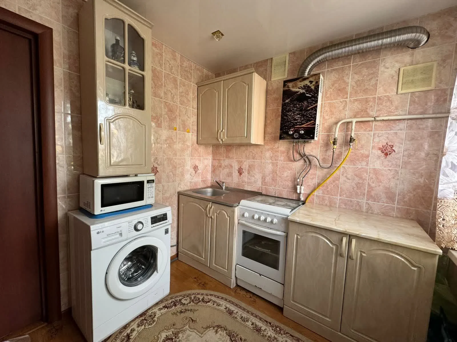 2-к квартира, 43.8м² (улица Горбатко, 1) - миниатюра 2