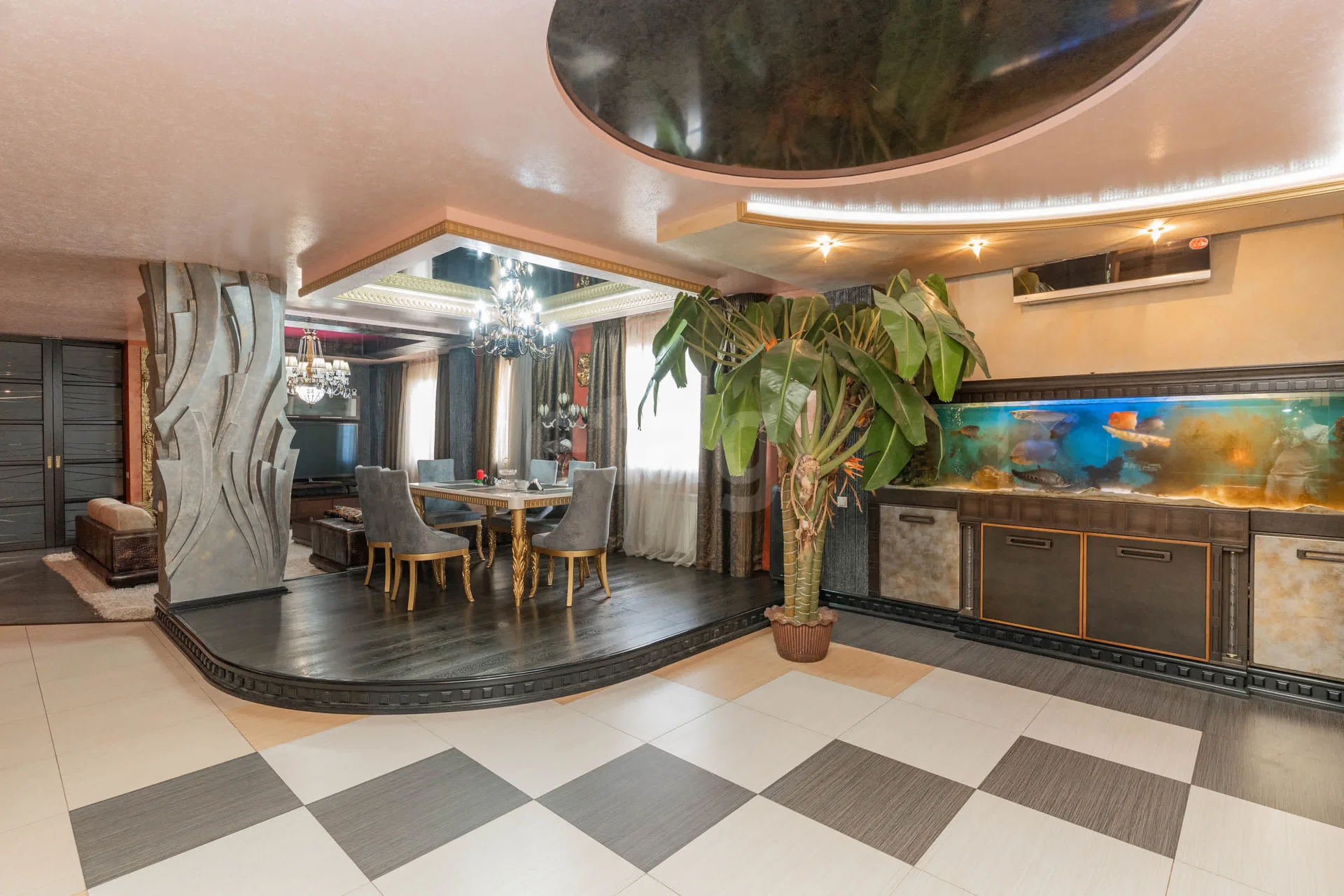 3-к квартира, 207.3м² (улица Фёдора Лузана, 19) - миниатюра 4