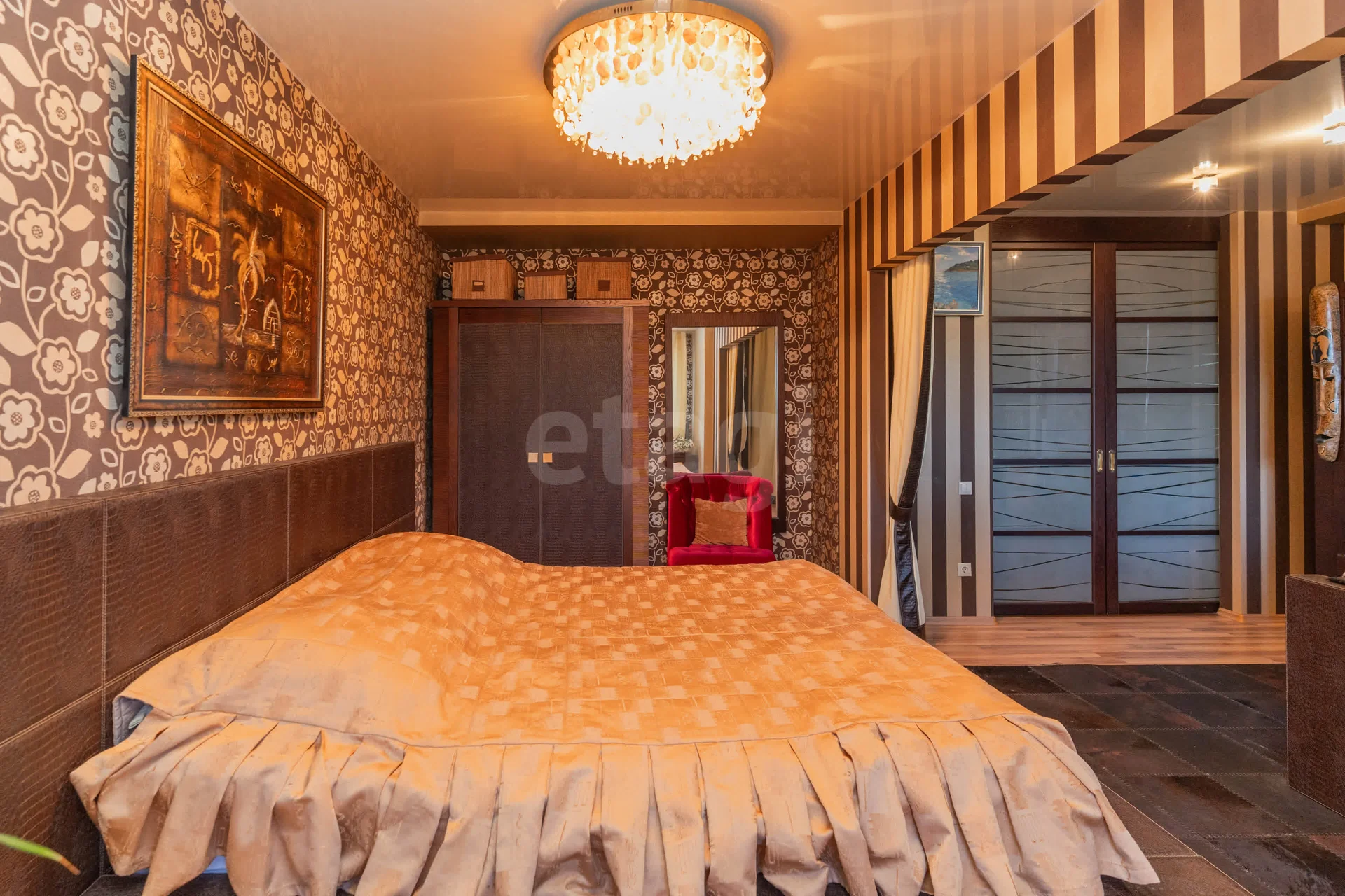 3-к квартира, 207.3м² (улица Фёдора Лузана, 19) - миниатюра 48