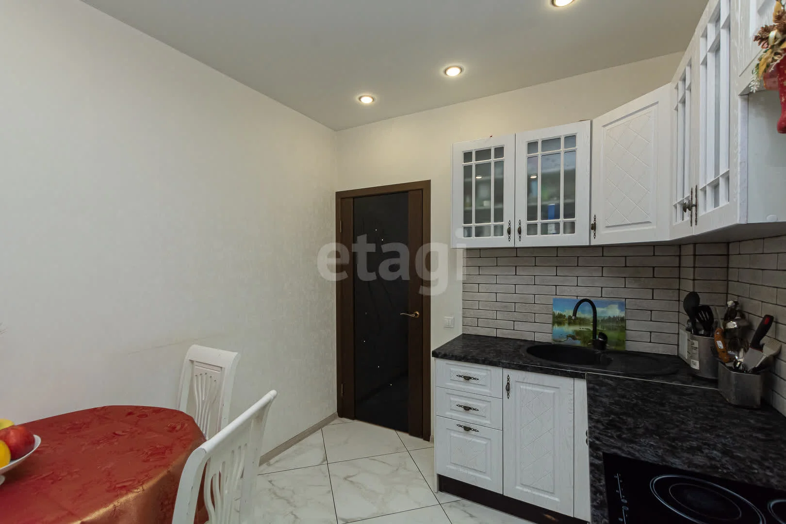 2-к квартира, 60.5м² (Красная улица, 176/1) - миниатюра 12