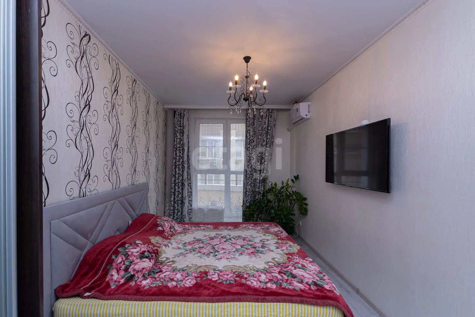 2-к квартира, 60.5м² (Красная улица, 176/1) - миниатюра 2