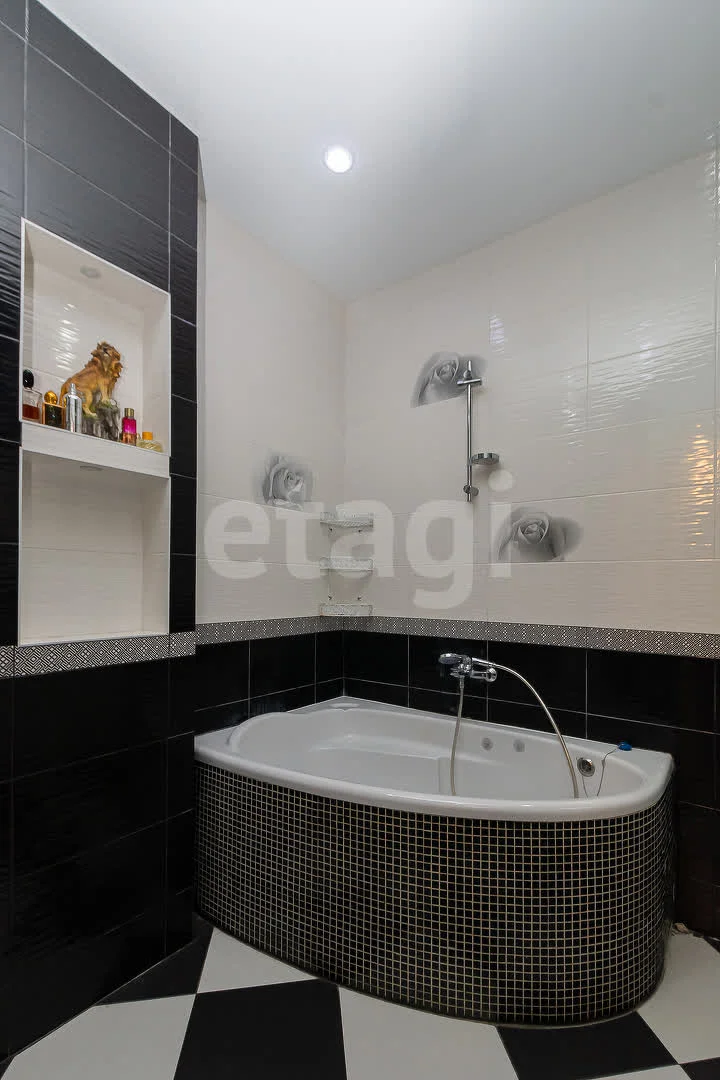 2-к квартира, 60.5м² (Красная улица, 176/1) - миниатюра 3