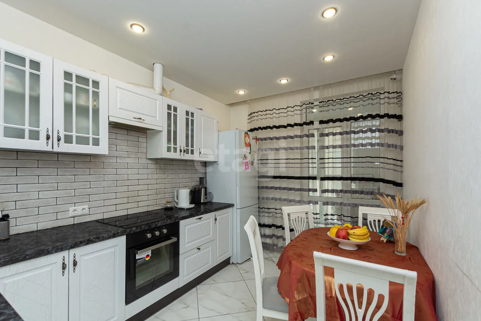 2-к квартира, 60.5м² (Красная улица, 176/1) - миниатюра 4
