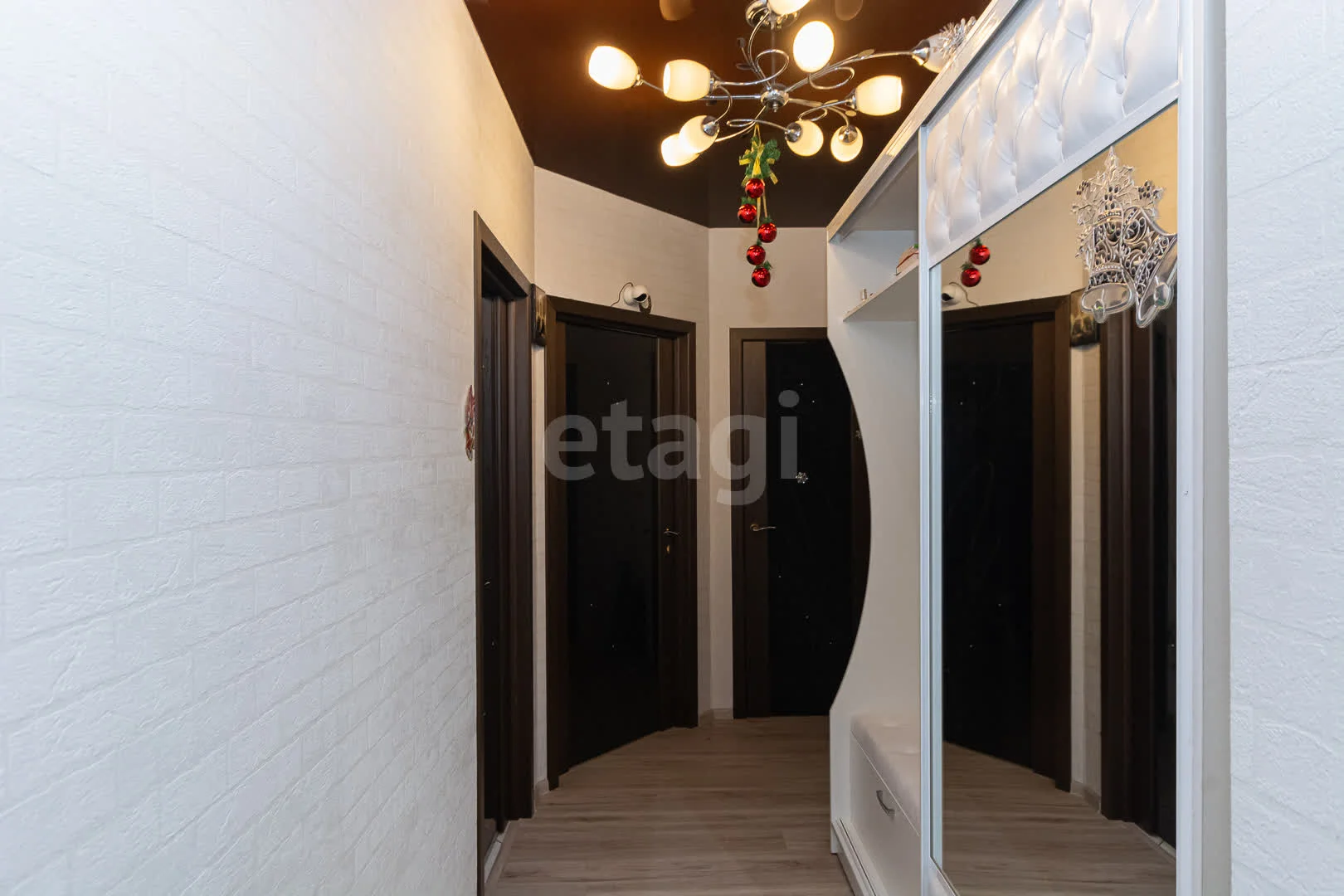 2-к квартира, 60.5м² (Красная улица, 176/1) - миниатюра 9