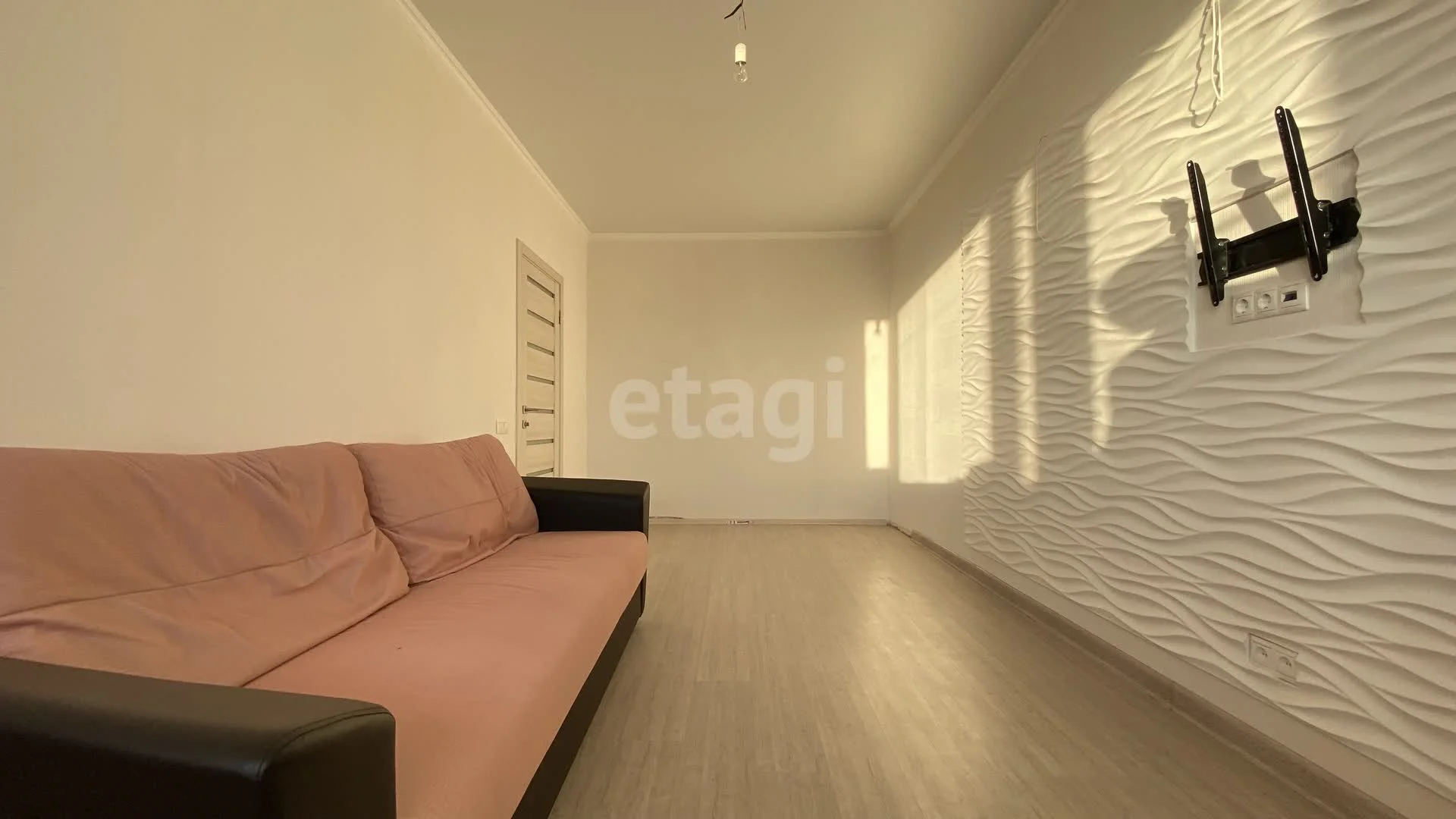 2-к квартира, 59.3м² (Митинская улица, 15)