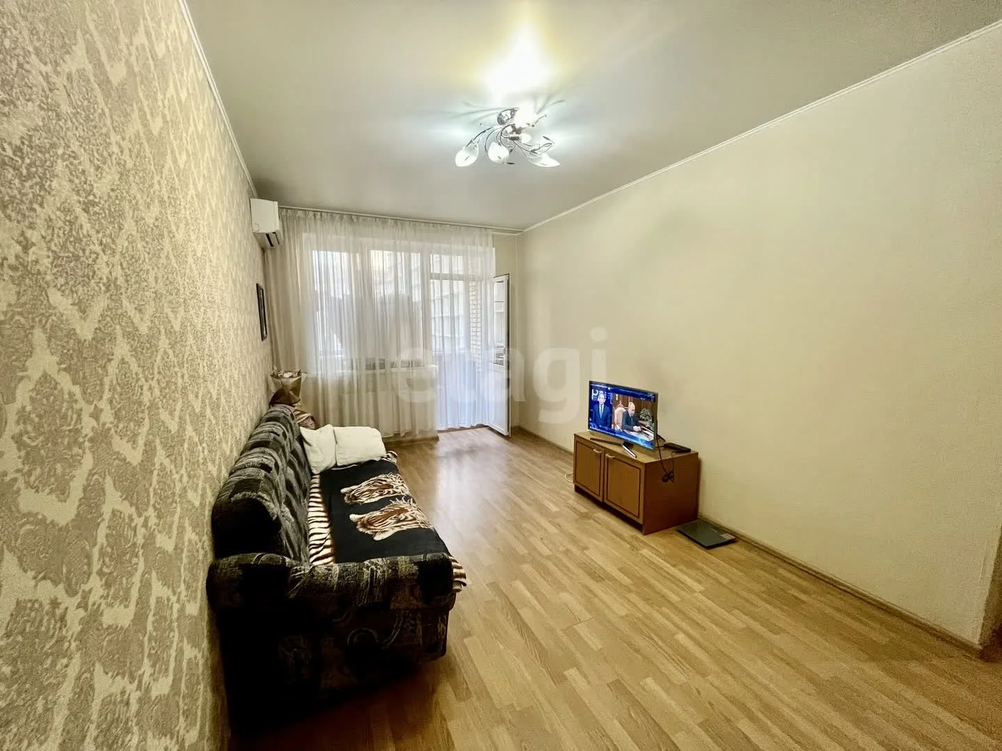 2-к квартира, 53.1м² (улица имени Сергея Есенина, 98) - миниатюра 3