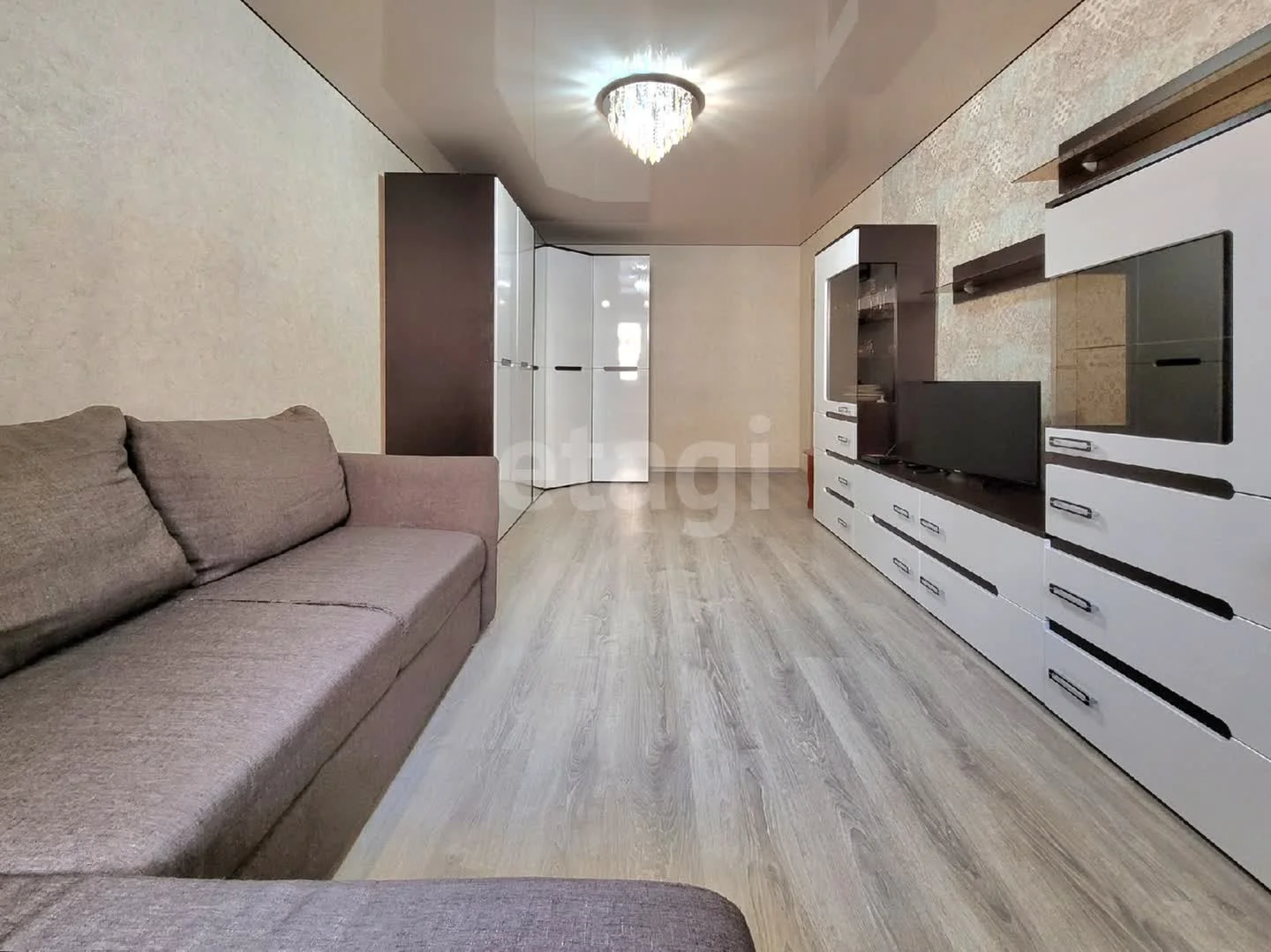 2-к квартира, 49.3м² (Московская улица, 144к1) - миниатюра 3