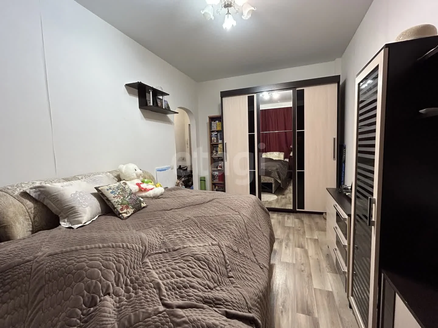 1-к квартира, 31.7м² (улица 1 Мая, 270) - миниатюра 2