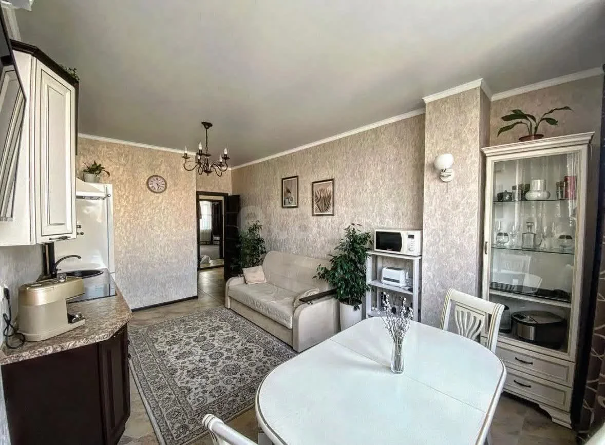 1-к квартира, 38.8м² (улица имени Героя Николая Шевелёва, 7) - миниатюра 3