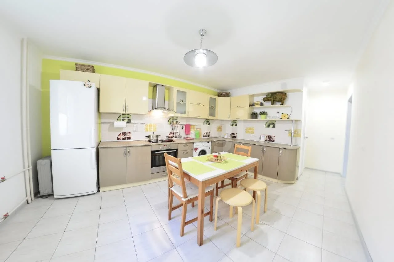 3-к квартира, 87м² (проезд Репина, 40) - миниатюра 3