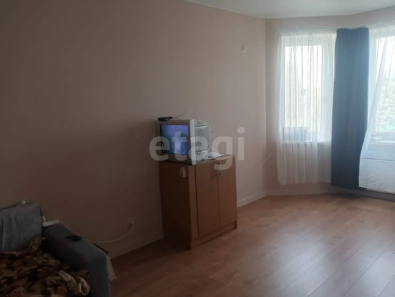 1-к квартира, 32м² (Школьная улица, 1/4) - миниатюра 2