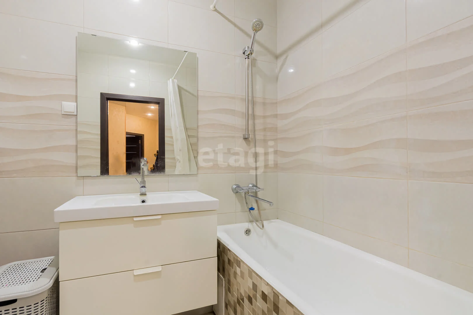 2-к квартира, 69.4м² (Октябрьская улица, 181/2) - миниатюра 15
